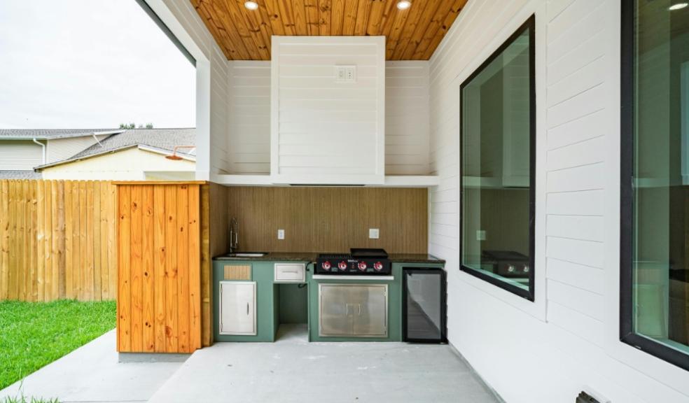 Outdoor Kitchens Outdoor Kitchens