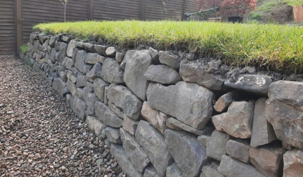 Stone wall 