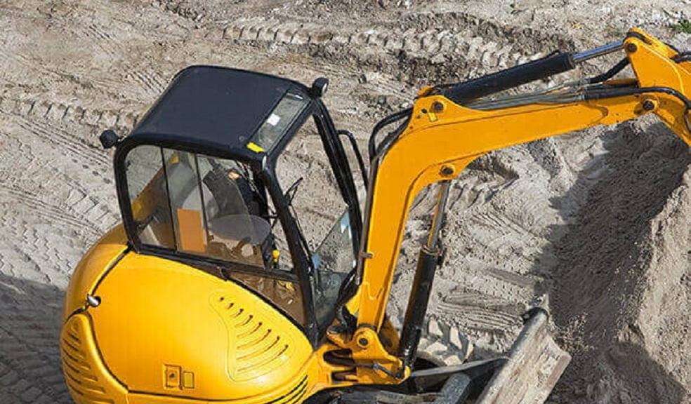 mini digger hire in luton