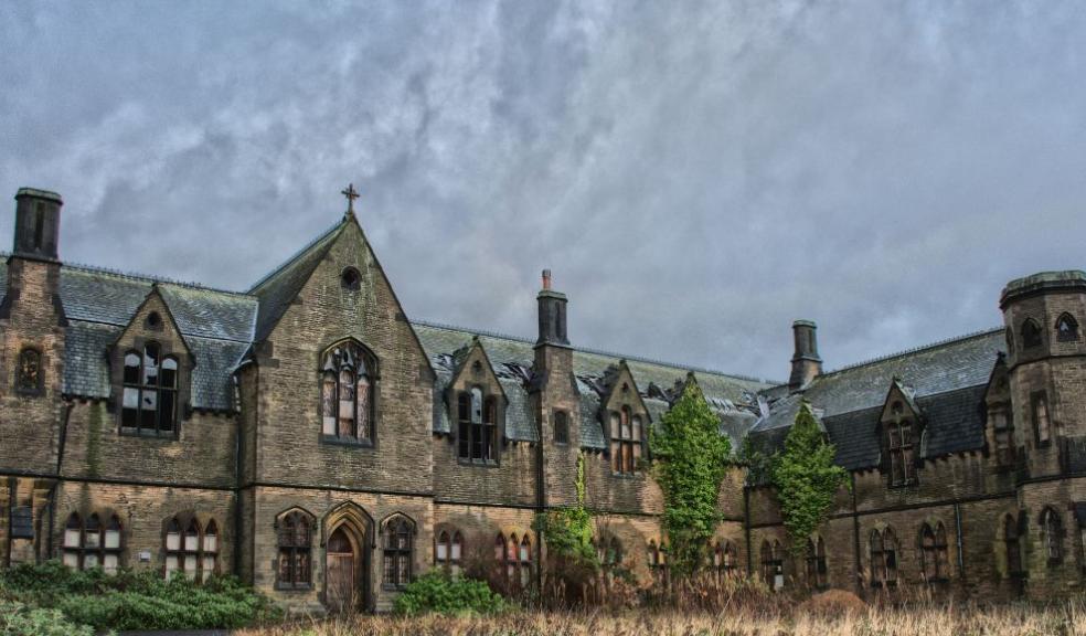 Haunted houses sell for as much as £227,000 less