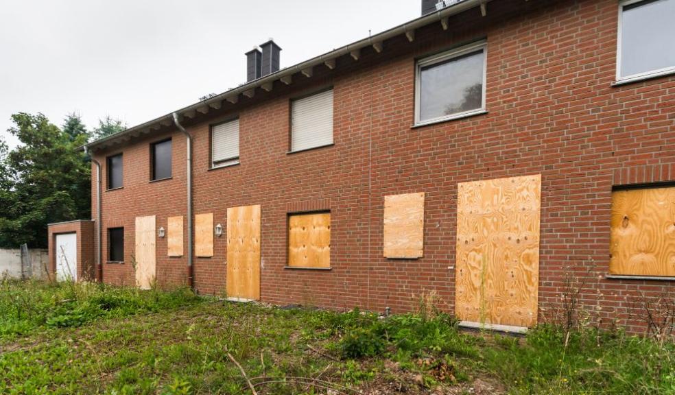 240,000 empty homes could provide shelter for the homeless