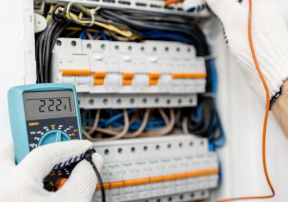 Electrical installations in homes