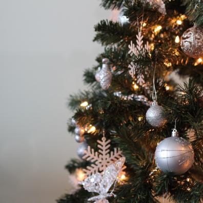 Styling tips to get your tree Insta-ready