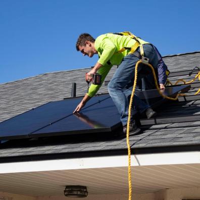 Maintaining solar panels